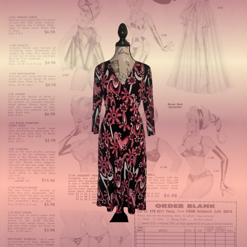 1970s inspired pink printed wrap dress size large modern wrap floral print